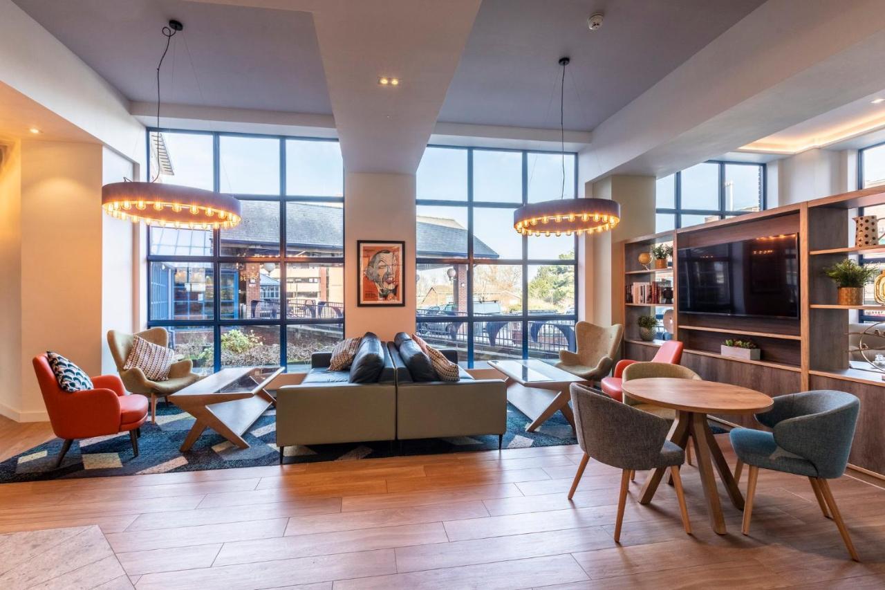Holiday Inn London Sutton By Ihg Exterior foto