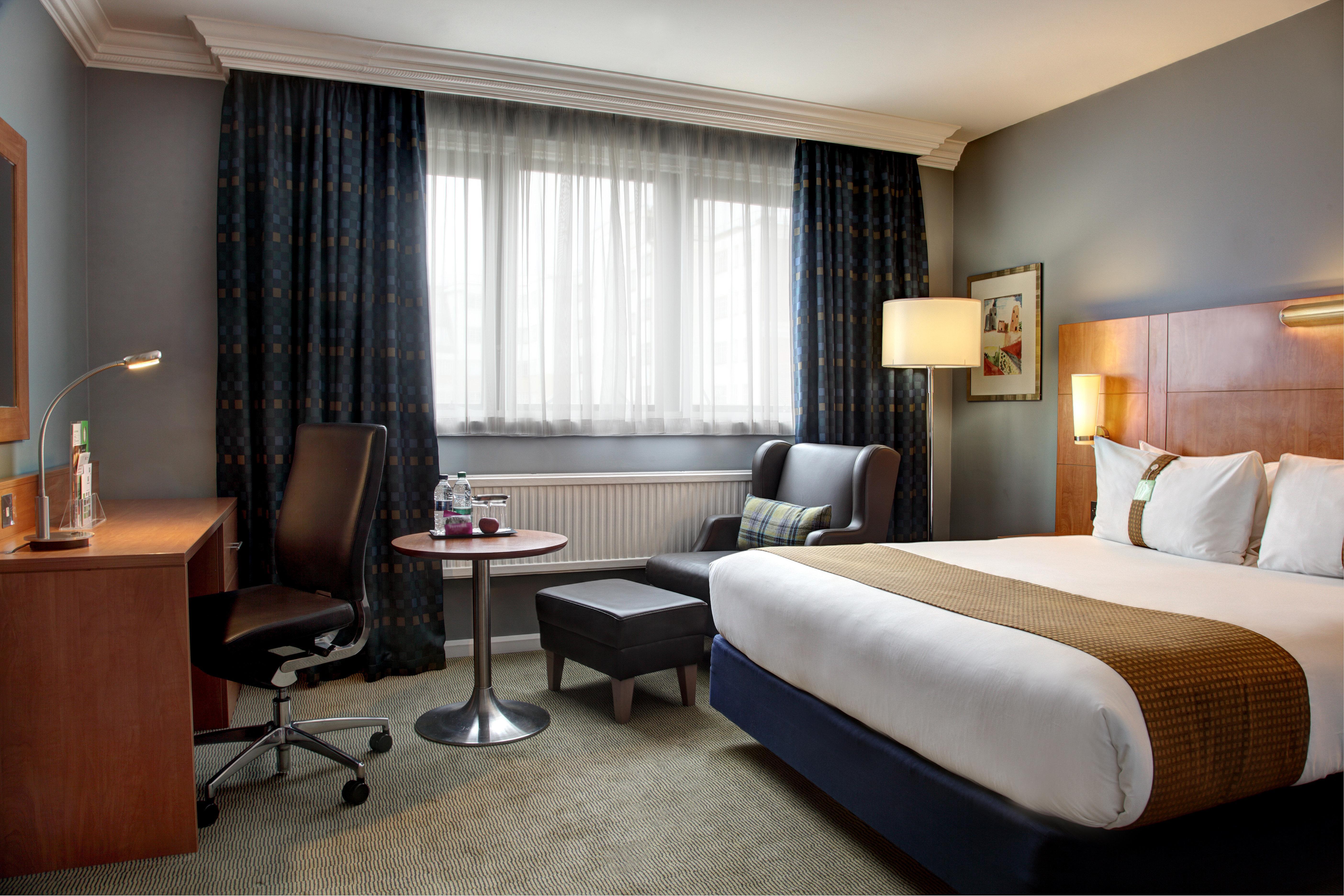 Holiday Inn London Sutton By Ihg Exterior foto