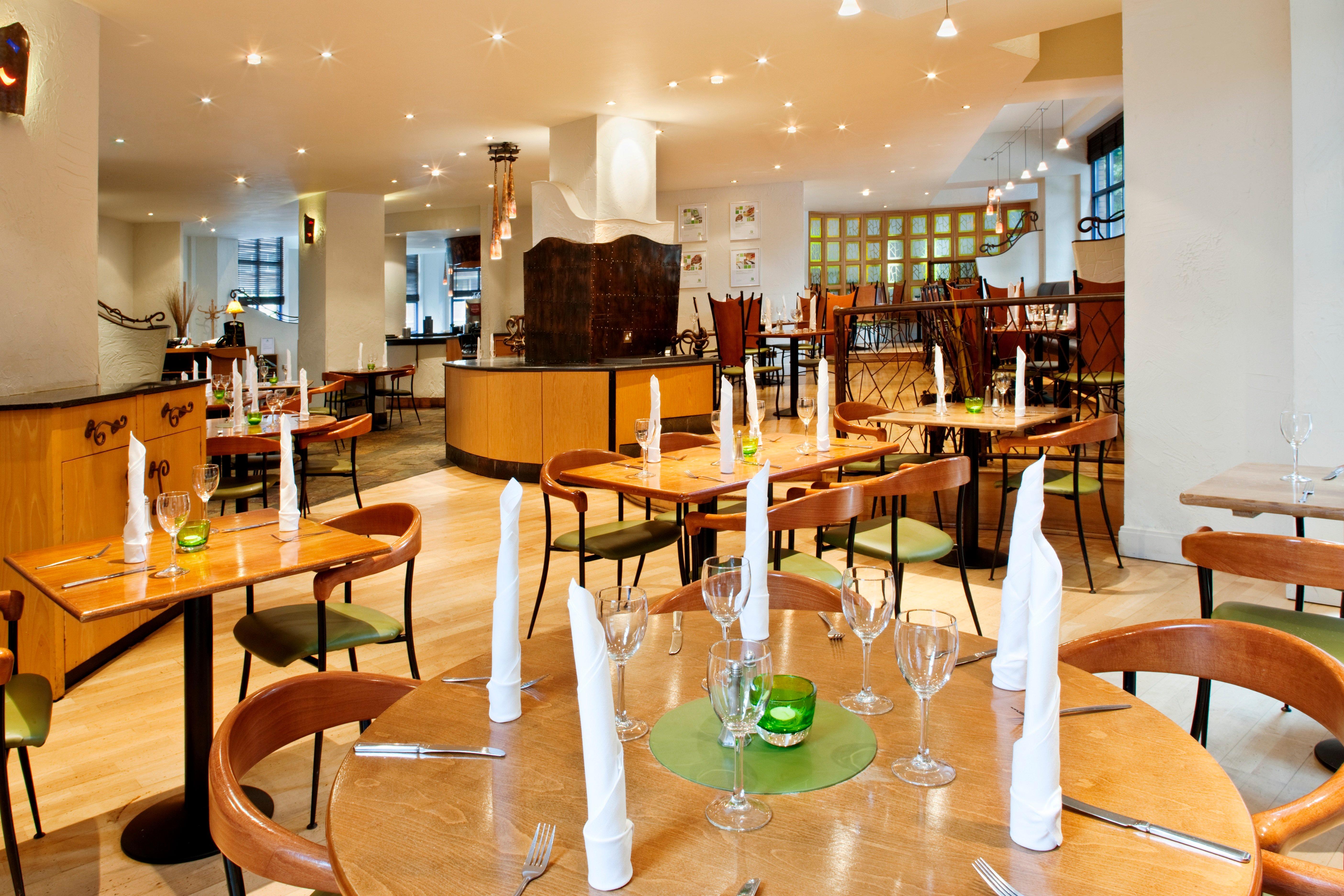 Holiday Inn London Sutton By Ihg Exterior foto