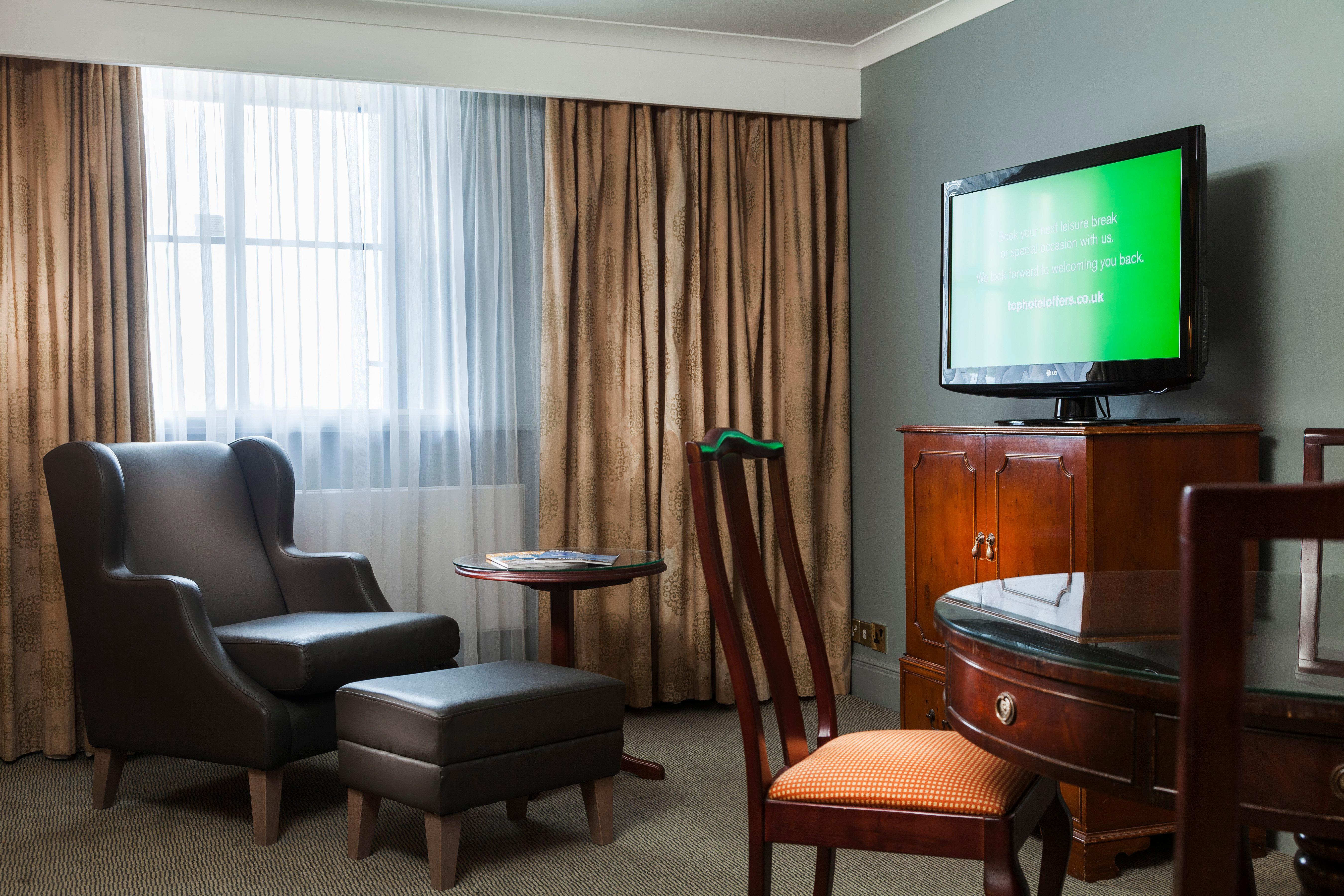 Holiday Inn London Sutton By Ihg Exterior foto
