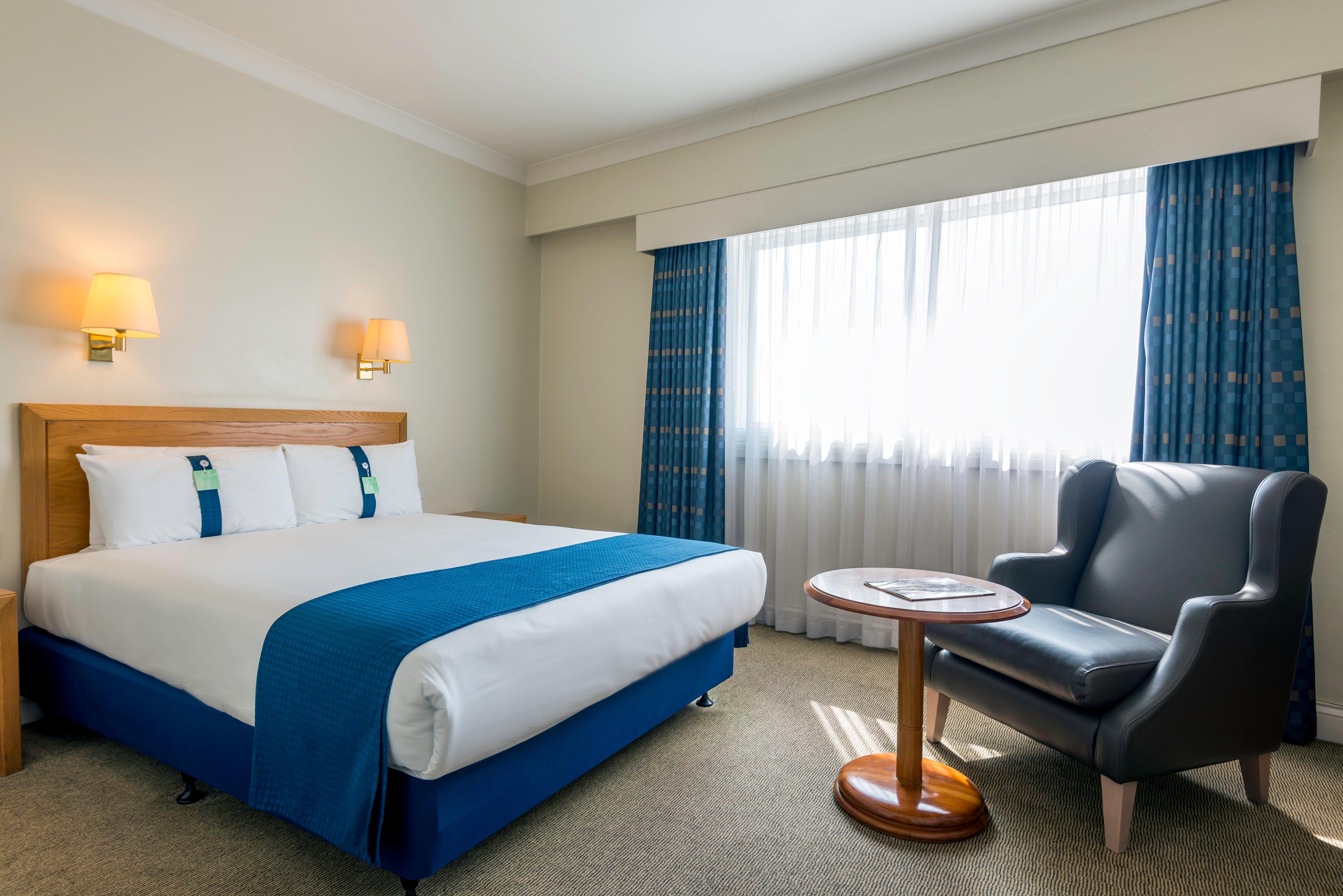Holiday Inn London Sutton By Ihg Exterior foto